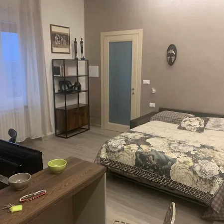 Corso Piemontesaluzzo Apartament